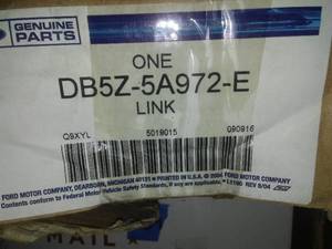 lot 285 image: Link - Ford (DB5Z-5A972-E)