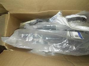 lot 289 image: Misc. Ford Parts