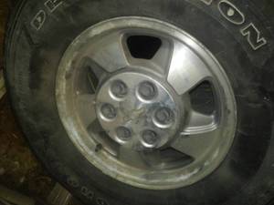 lot 316 image: 16 in. 6 Lug Alloy Rims (1) - used