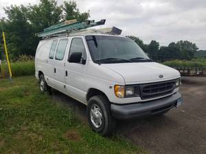 2000 Ford E350 Econoline Super Duty 3 Door Cargo Van