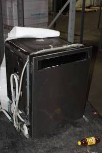 lot 698 image: KitchenAid Dishwasher KDPE234GPS0 (used)
