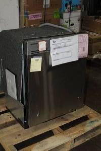lot 657 image: Samsung Dishwasher DW80J3020US (return to vendor)