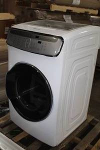 lot 663 image: Samsung Gas Clothes Dryer DVG60M9900WA3 (New )