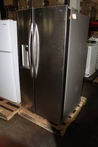 lot 675 image: LG Side-by-Side Refrigerator Freezer with WaterIce LSXS26326S02 (return to vendor)