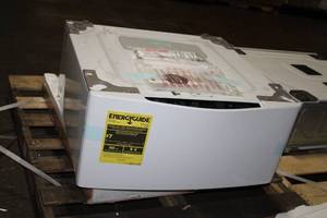 lot 667 image: LG Compact Clothes Washer Pedestal WD200CW (New )