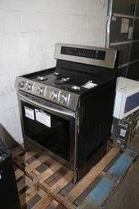 lot 608 image: Samsung Gas Range NX58M6650WNX58M6630S (New )