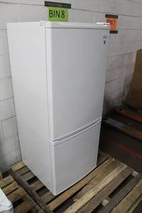 lot 623 image: Danby Mini Refrigerator Freezer DFF092C1WDB (New )