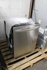 lot 633 image: LG Dishwasher LDF7774ST (display model)