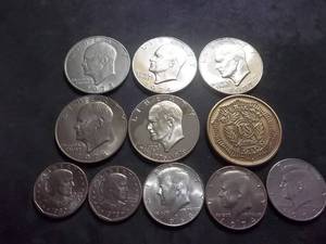 4-Clad Ike Dollars & 1-Bicentennial Proof, 2-Susan B. Anthony Dollars,3-JFK Clad Half Dollars & American Legion Viet Nam Wall Token