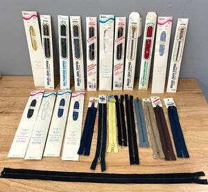 lot 35 image: Large Lot of Vintage Zippers