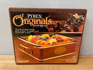 lot 13 image: NEW Pyrex Originals Vintage Fireside Copperfield Cake Dish and Metal Server