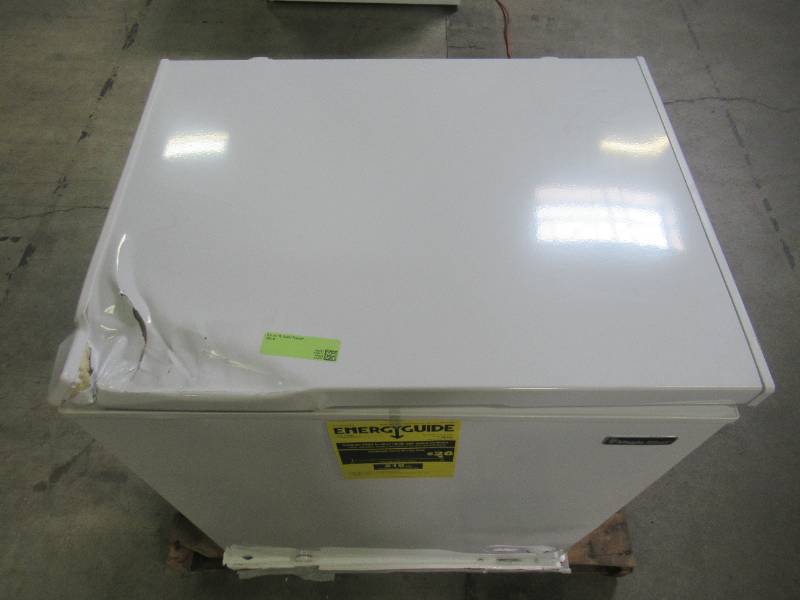 HMCF5W4 by Magic Chef - 5.0. cu. ft. Chest Freezer