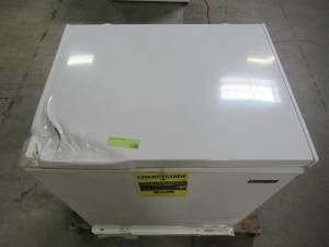 lot 209 image: Magic Chef 5.0 cu. ft. Chest Freezer White HMCF5W4