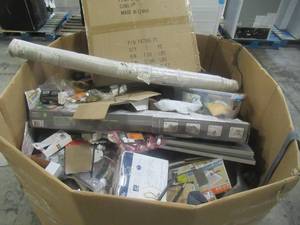 lot 307 image: WHOLESALE MIXED PALLET OF COMMERCIAL SUPPLIES AND HARDWARE