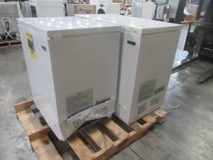 lot 225 image: WHOLESALE MIXED PALLET OF CHEST FREEZERS