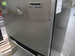 lot 230 image: Magic Chef 7.4 cu. ft. 2-Door Mini Fridge in Platinum Steel with Freezer MCDR740STE