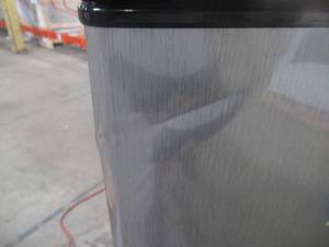 lot 233 image: Magic Chef Top Freezer Refrigerator - Stainless Steel