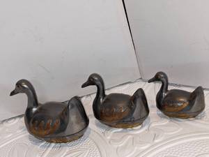 lot 51 image: Set of 3 Brass on Pewter Heavy Duck Trinket Boxes