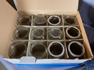 lot 135 image: Vintage Blue Speckled Canning Pot & 12 Pint Canning Jars