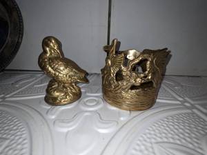 lot 75 image: Brass & Silver Plated Items