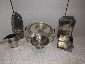 lot 74 image: Vintage Pewter Metalware