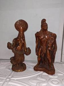 lot 104 image: 2 Hapa Wood Figurines, Made in Hawaii