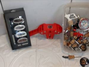 lot 152 image: Bar Pours, Bottle Capper & Bottle Tags