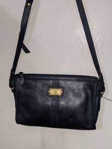 lot 13 image: Liz Claiborne Calvary Clutch Black Leather Crossbody Purse
