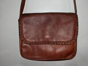 lot 14 image: Fossil Pebbled Brown Crossbody Flap-Front Purse