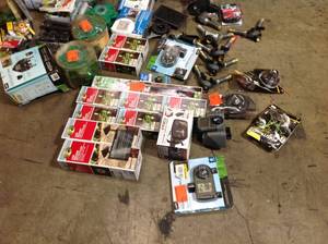 lot 36 image: Lot of gardening items (mixed) review all pictures