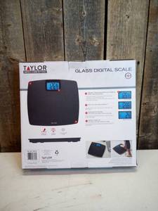 Taylor 500 lb. Digital Extra Thin Bathroom Scale Extra-High Weight Tracking Carbon Tempered Glass (Black Carbon)