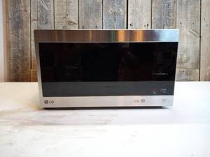 LG - NeoChef 0.9 Cu. Ft. Compact Microwave with EasyClean - Stainless steel
