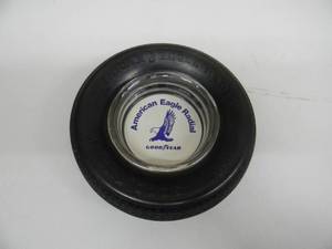 lot 24 image: RARE - VINTAGE GOODYEAR AMERICAN EAGLE RADIAL RUBBER TIRE ASHTRAY - NICE - VERY COOL PIECE - SEE PICTURES