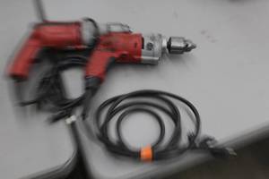 Lot of (2) Milwaukee Drills - 12 Holeshooter, 12