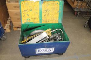 Greenlee EMT Fliptop Bender for 1-14 thru 2  with Metal Case