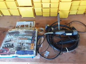 lot 18 image: Dremel Tool & Accessories