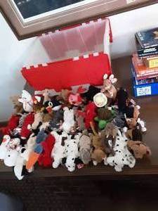 lot 69 image: Approx. 35 Beanie Babies With Tote Bin