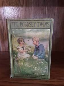 lot 70 image: Antique Bobbsey Twins Book (1904)