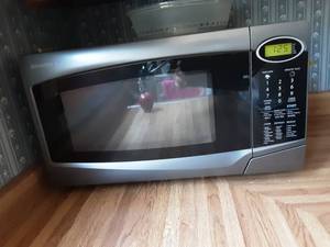 lot 85 image: Sharp Carousel Microwave Model R-308NP