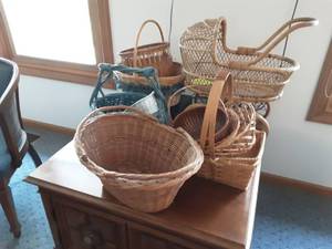 lot 92 image: Collection Of Wicker Baskets