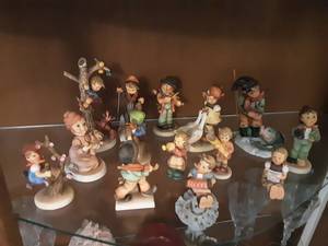 lot 98 image: Top Shelf Hummel Figures