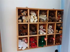 lot 115 image: Shelf With Miniature Bears, Ty & Others