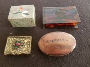4 Small Containers