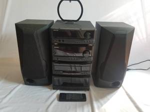 Kenwood Stereo System