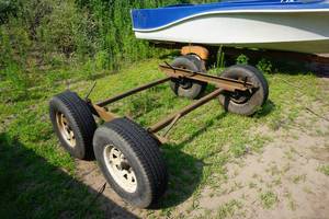 lot 11 image: Tandem Trailer Axles
