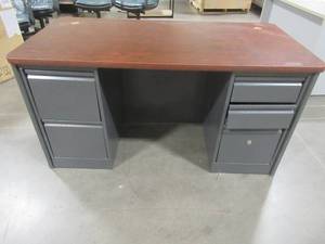 lot 82 image: 5 Drawer Office Desk with Cherry Top - Scratch and Dent.