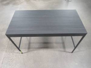 lot 341 image: Signature Design by Ashley Yarlow 48 Home Office Desk H215-14