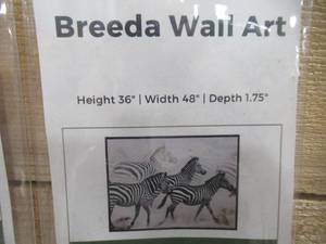 lot 644 image: Signature Design by Ashley Breeda Wall Art A8000107