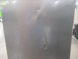 lot 253 image: Danby 10.1 cu. ft. Top Freezer Refrigerator in Stainless Steel, Counter Depth DFF101B1BSLDB