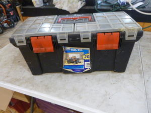 lot 28 image: Toolbox